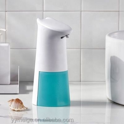 Best seller Wholesale White Cute Kitten Plastic Cartoon Style Bathroom Desk top Kids Bubble Rohs FCC CE Automatic Soap dispenser